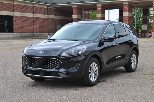 Used 2020 Black Ford SE image 7