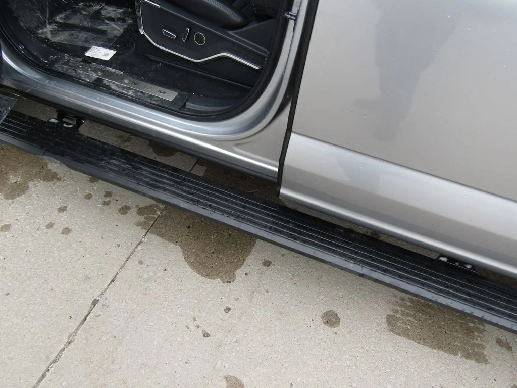 New 2026 Iconic Silver Metallic Ford Platinum® image 9