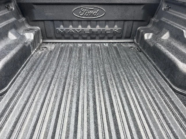 Used 2024 Gray Ford XLT image 12