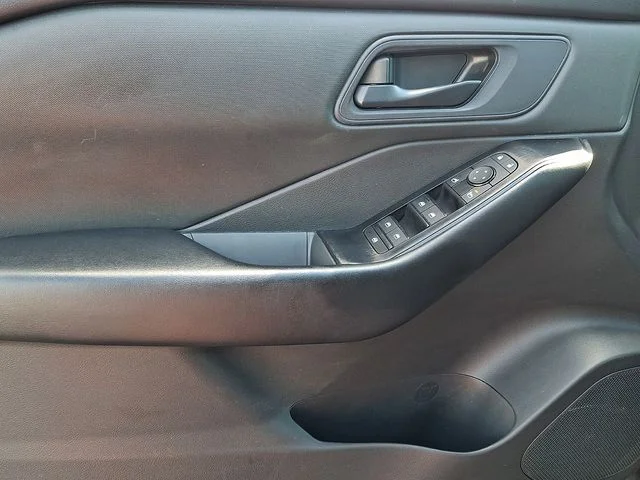 Used 2024 Gray Nissan S image 12