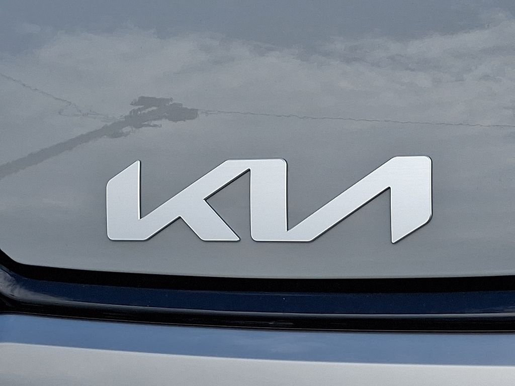 New 2026 Wolf Gray Kia EX image 11