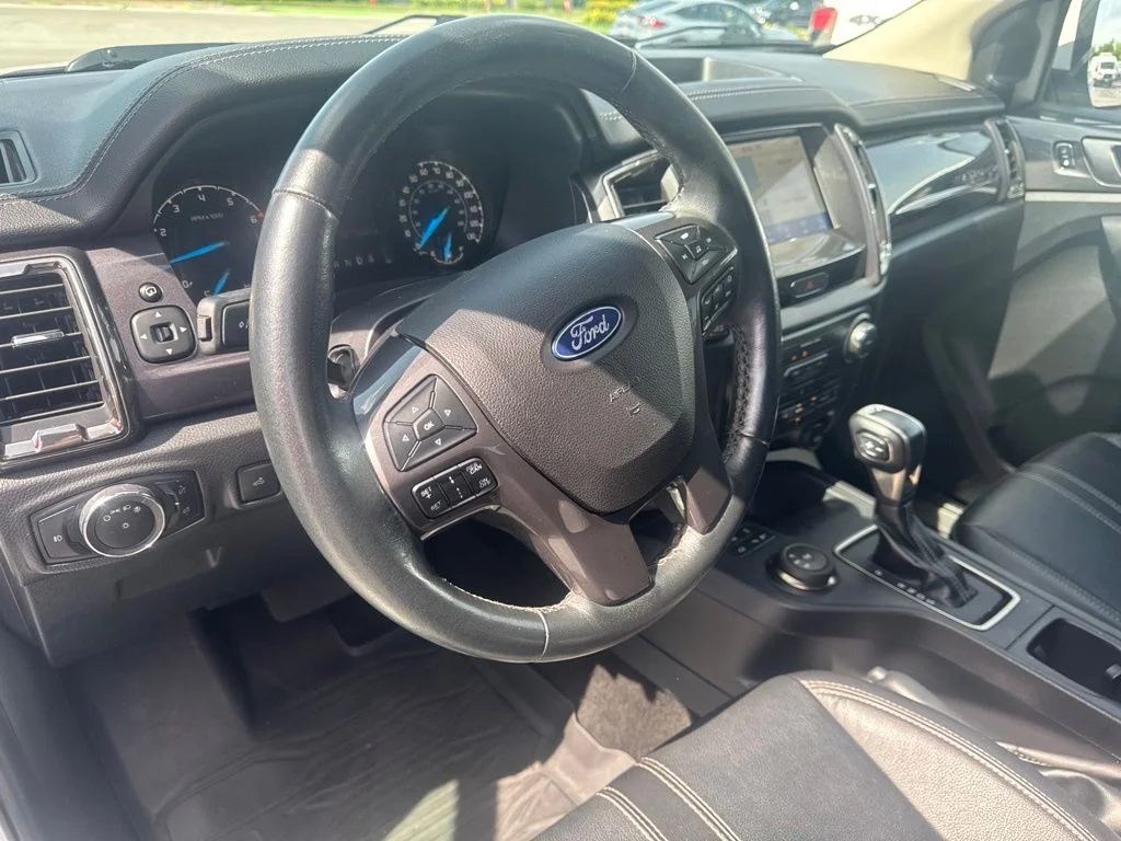 Certified Used 2023 Oxford White Ford Lariat image 11