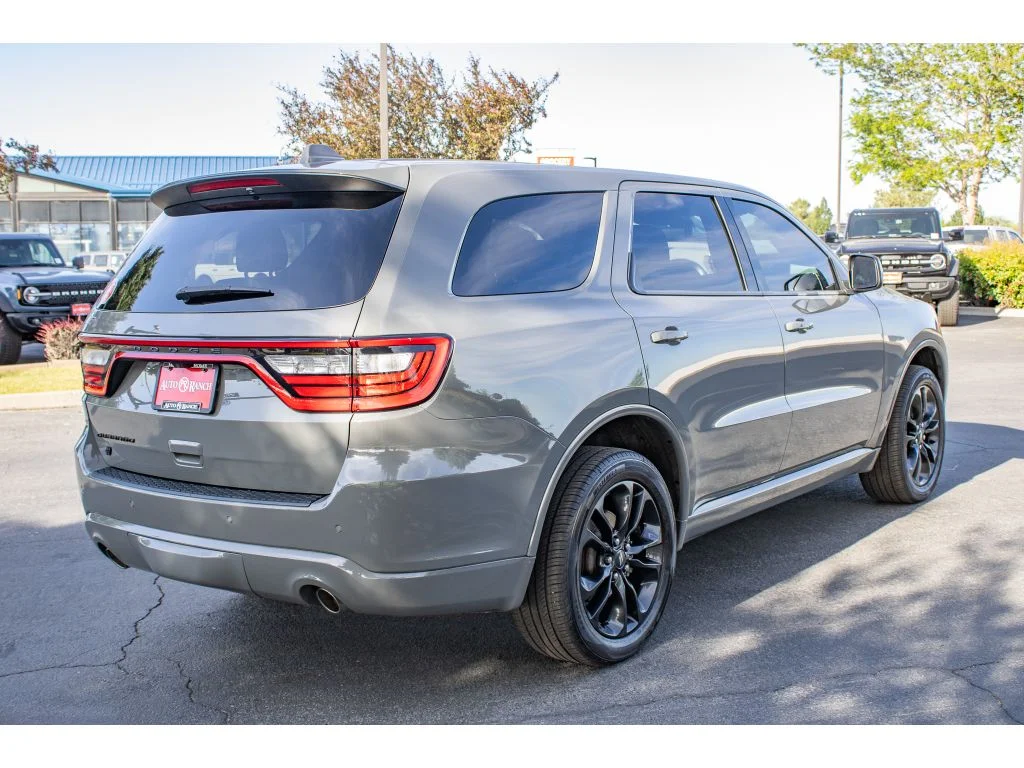 Used 2021 Destroyer Gray Clearcoat Dodge SXT Plus image 7