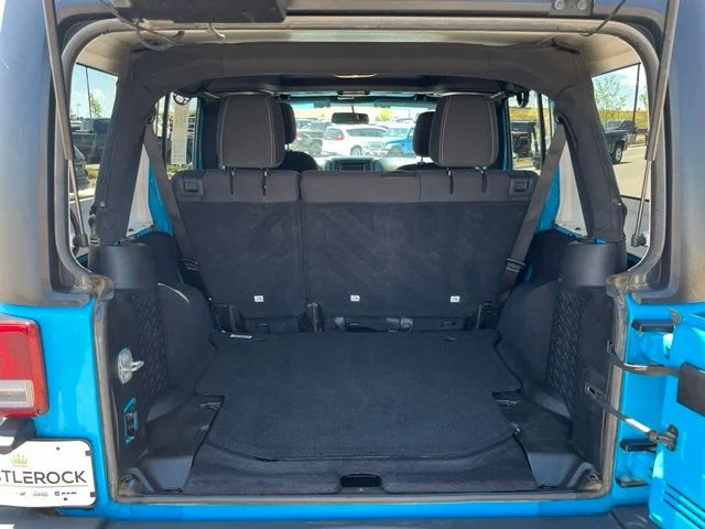 Used 2018 Blue Jeep Unlimited Rubicon image 21