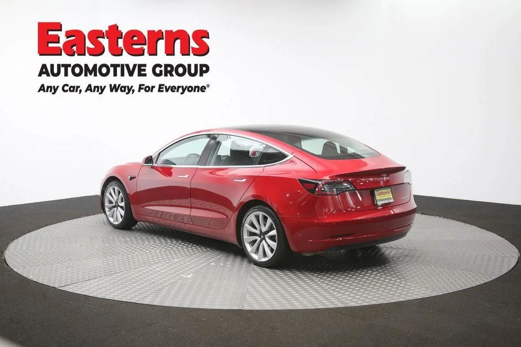 Used 2018 Red Tesla Long Range image 60