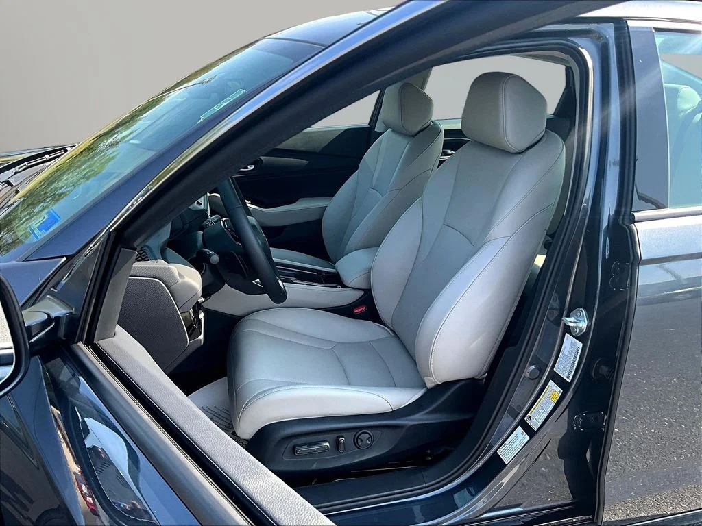New 2026 Meteorite Gray Metallic Honda Touring Hybrid image 21