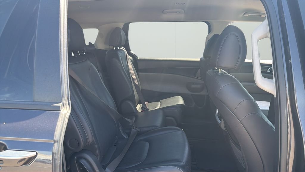 Used 2025 Gray Kia LXS image 10