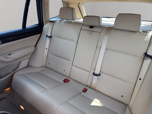 Used 2014 Silver BMW xDrive28i image 13
