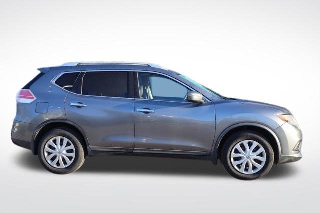 Used 2016 Gun Metallic Nissan S image 11