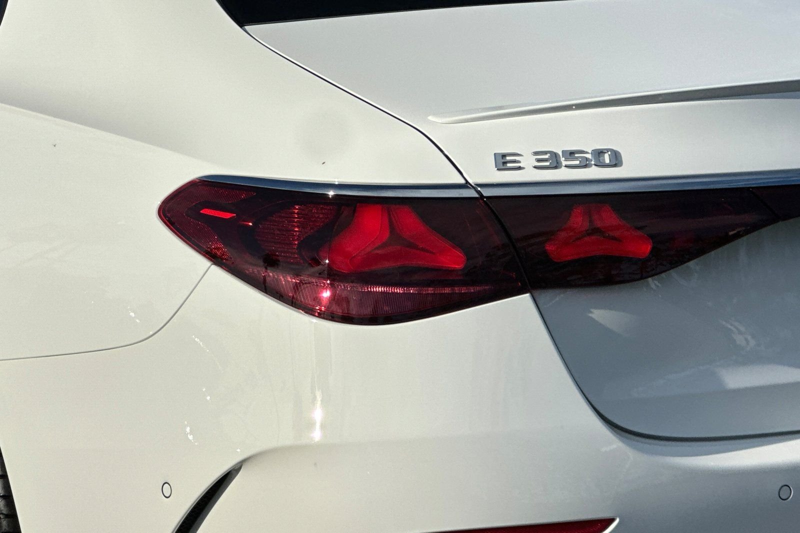 2026 Mercedes-Benz E-Class E350 - Photo 14