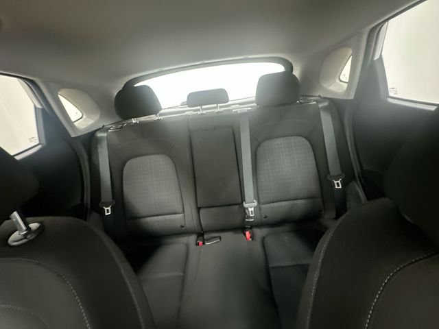 Used 2023 White Hyundai SEL image 24