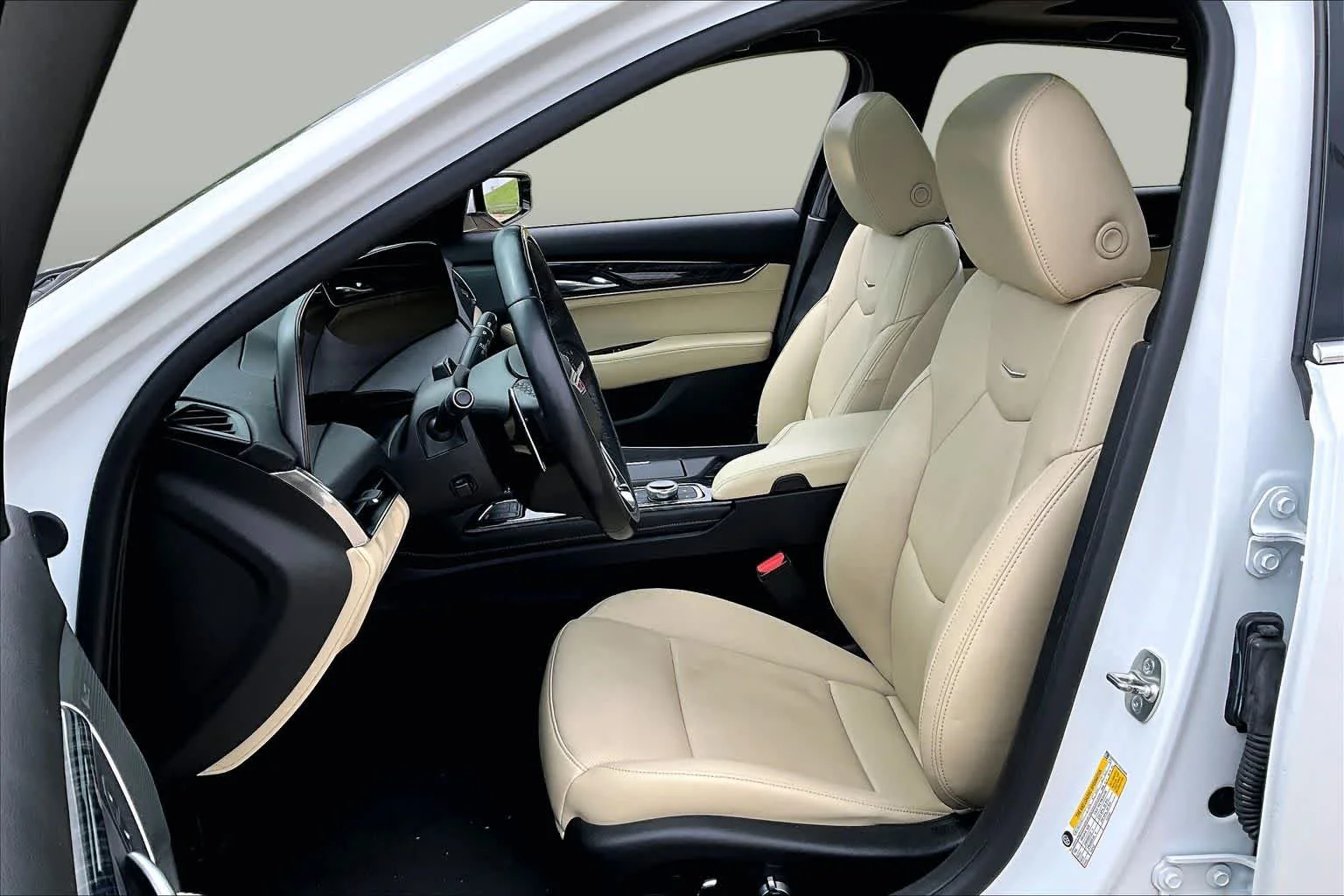 Used 2025 Summit White Cadillac Premium Luxury image 8