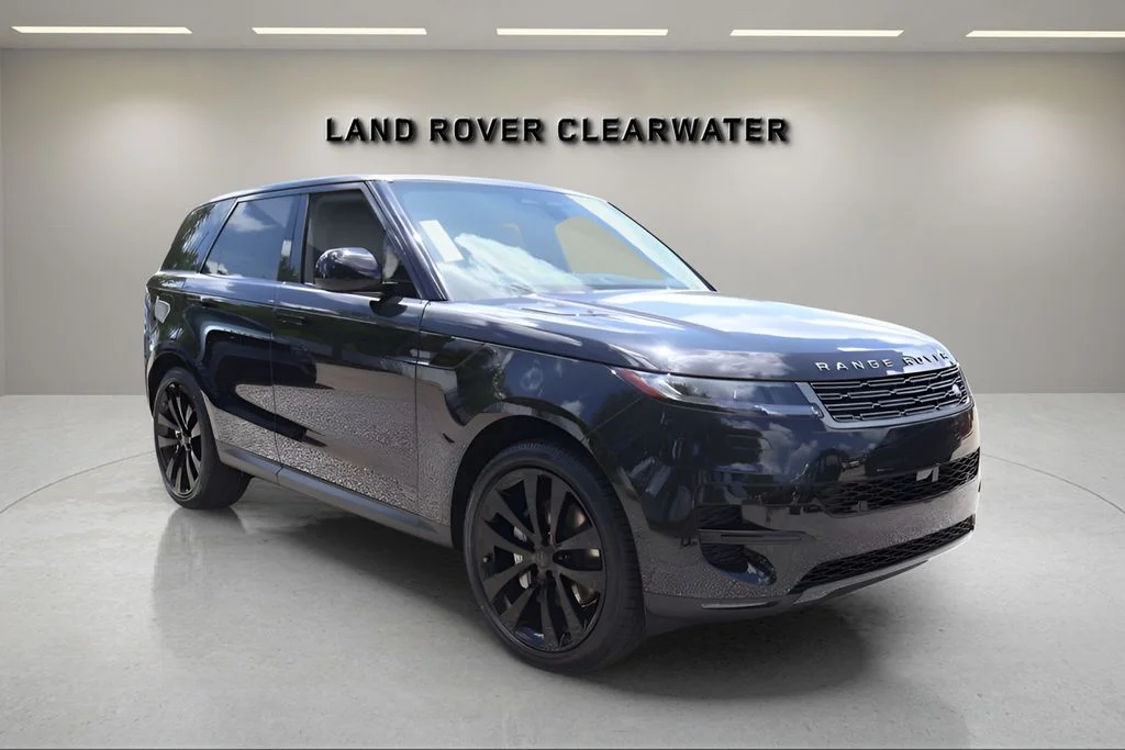 New 2026 Santorini Black Land Rover SE image 7
