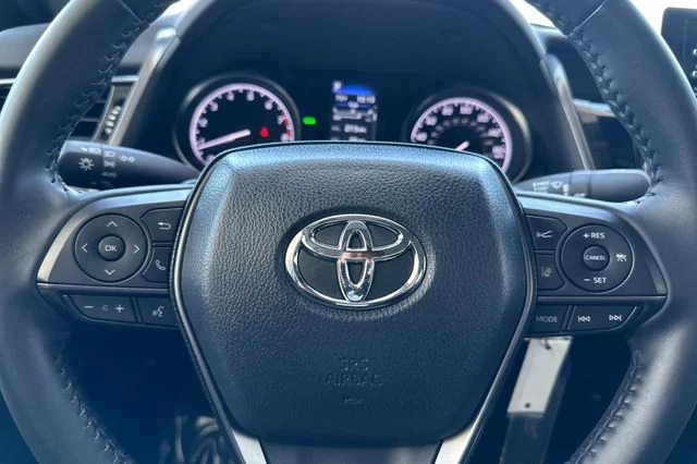 Used 2024 Ice Toyota SE image 25
