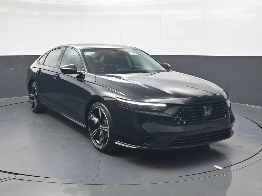 Used 2026 Crystal Black Pearl Honda SE image 2