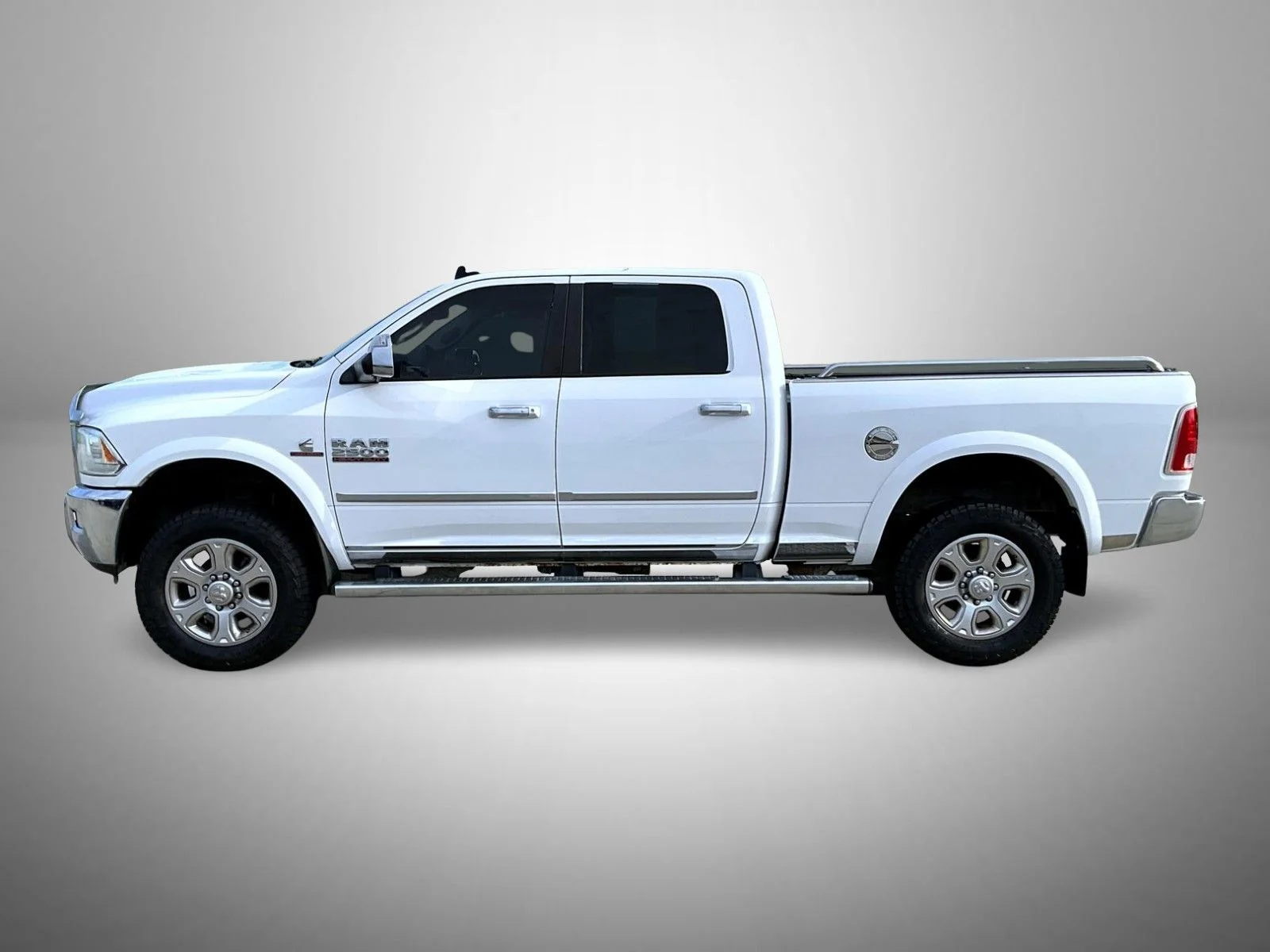 Used 2015 White Ram Laramie image 8