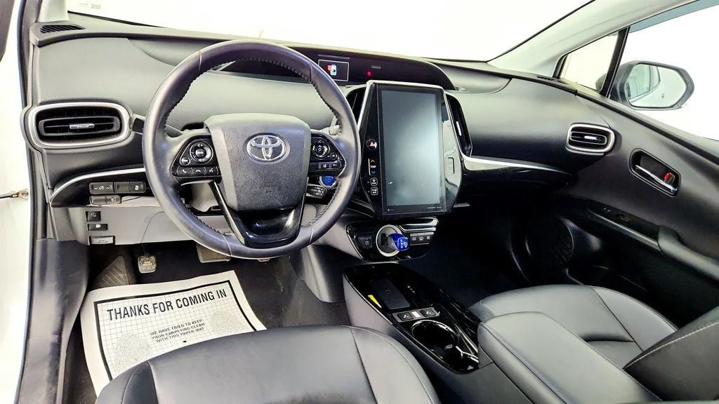 Used 2021 Wind Chill Pearl Toyota XLE image 11