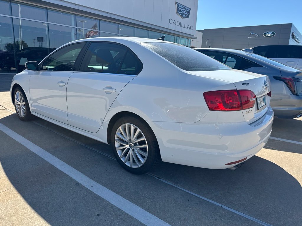 Used 2014 White Volkswagen 1.8T SEL image 4