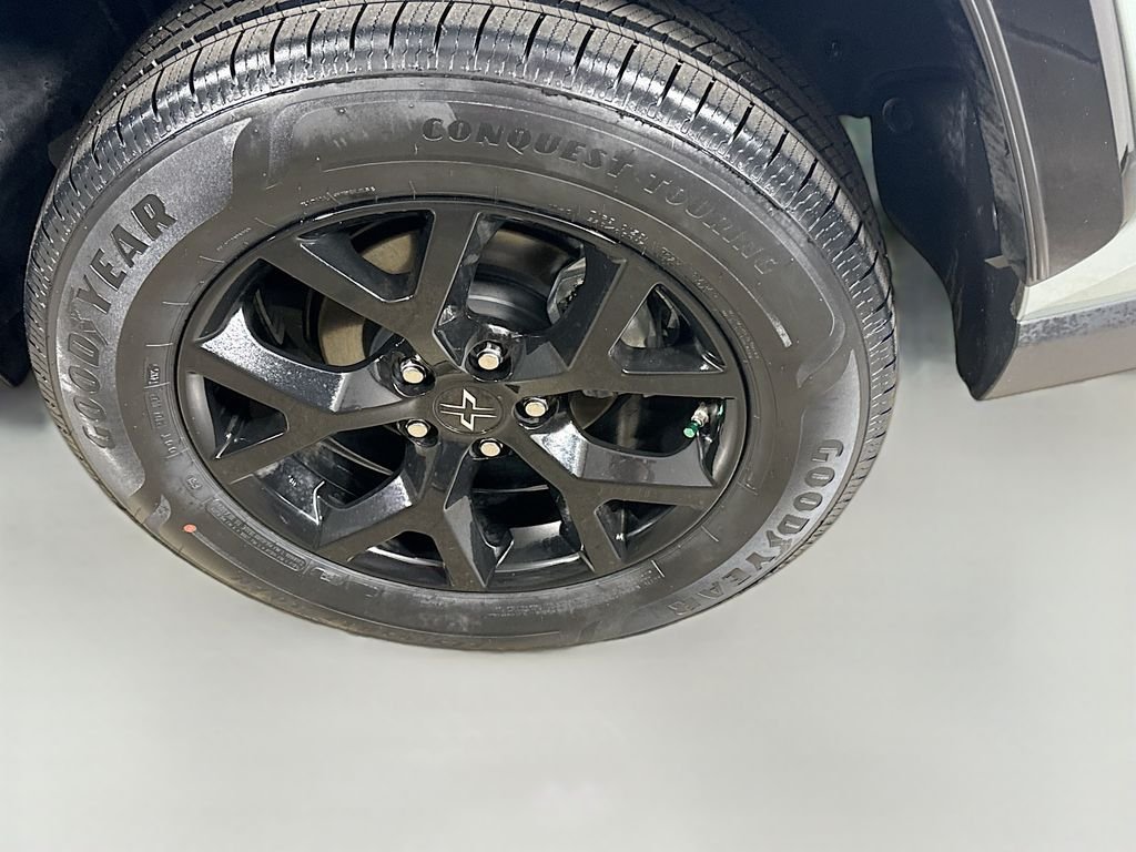Used 2022 Lunar Rock Toyota XLE image 9