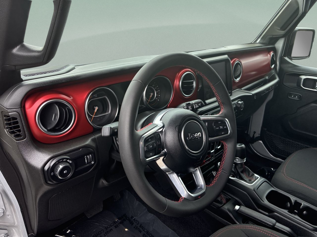 Used 2023 Silver Jeep Rubicon image 36