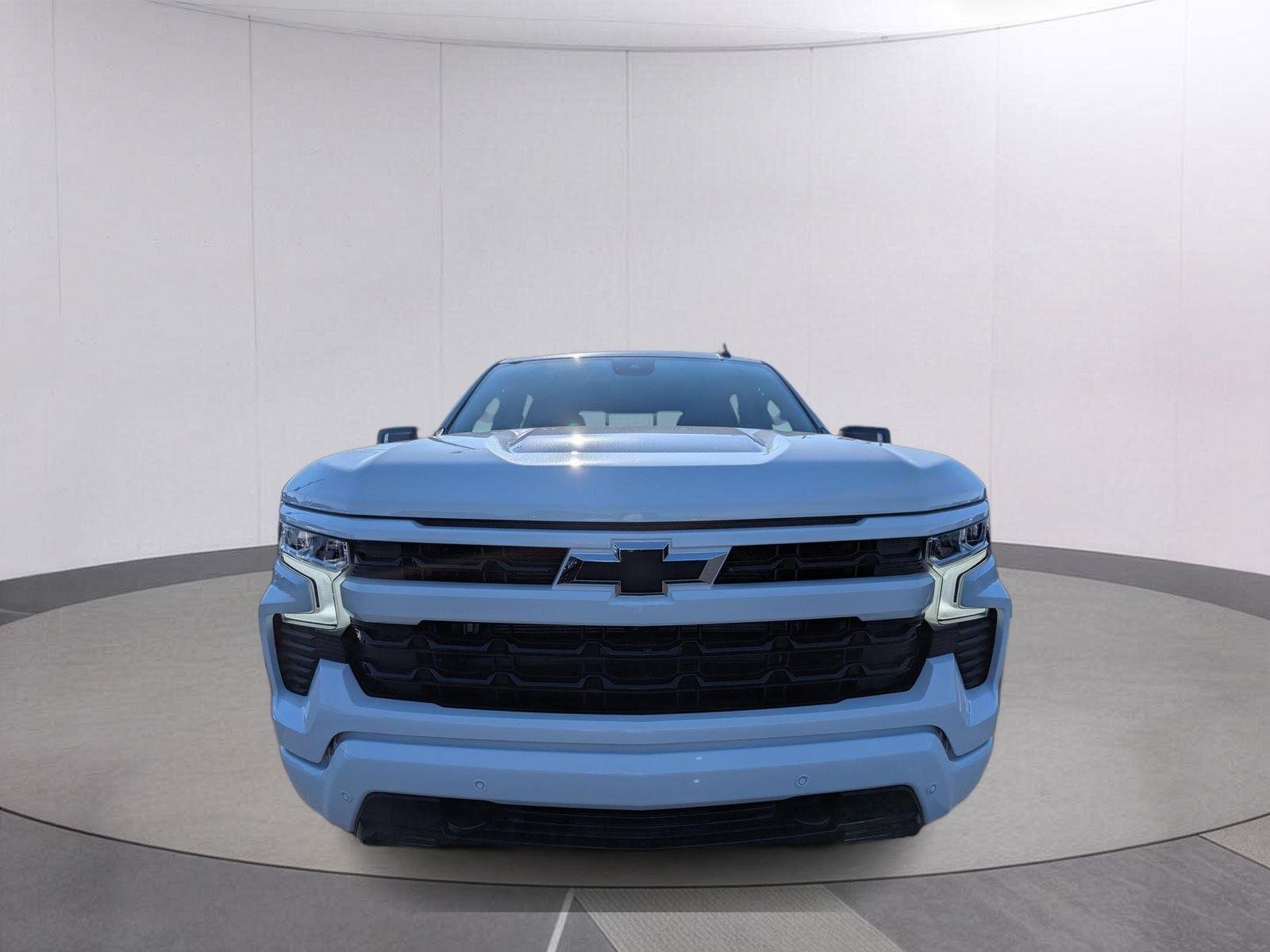 New 2026 Summit White Chevrolet RST image 8