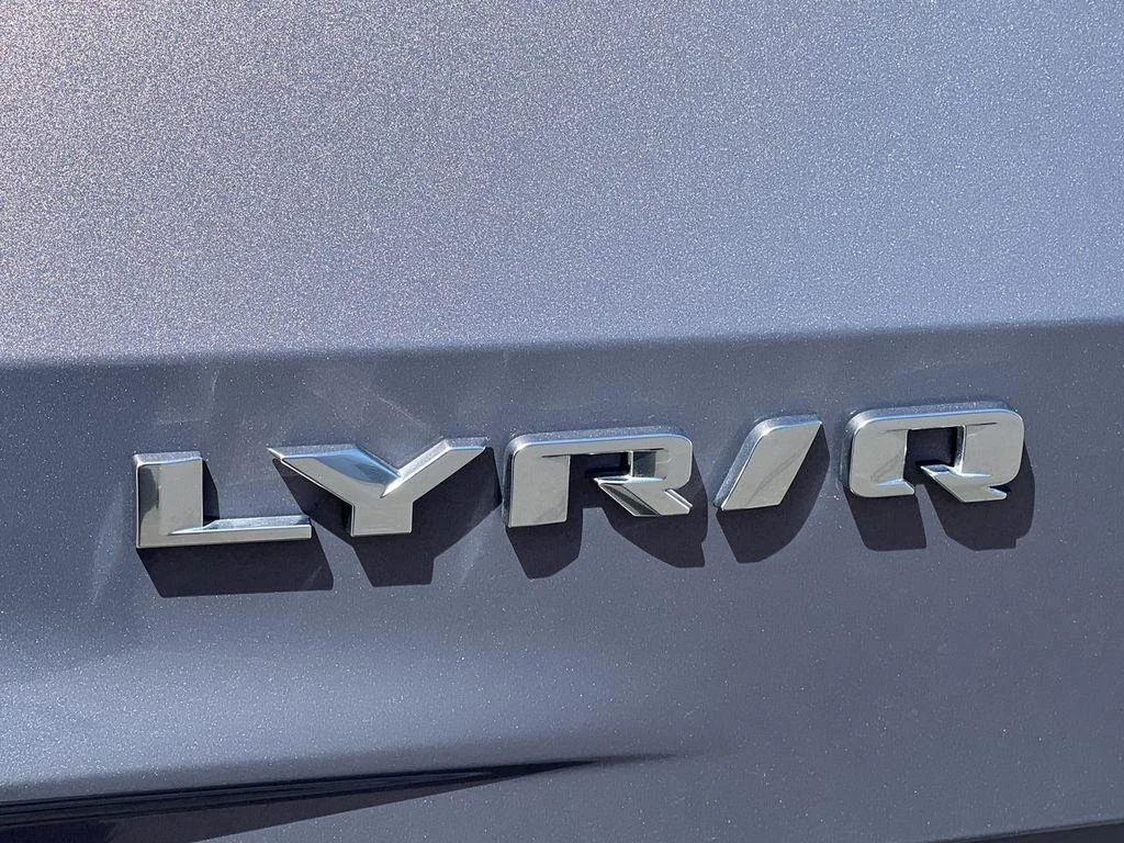 2024 Cadillac LYRIQ Tech - Photo 33