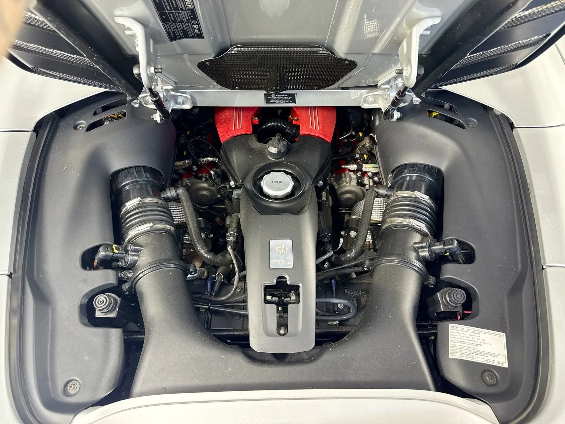 Certified Used 2018 Argento Nurburgring Ferrari Base image 25