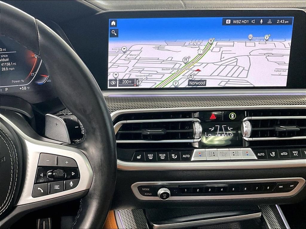 Used 2023 White BMW xDrive40i image 19