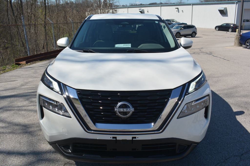 Used 2023 Nissan Rogue SV with VIN 5N1BT3BA8PC879047 for sale in Wellsburg, WV