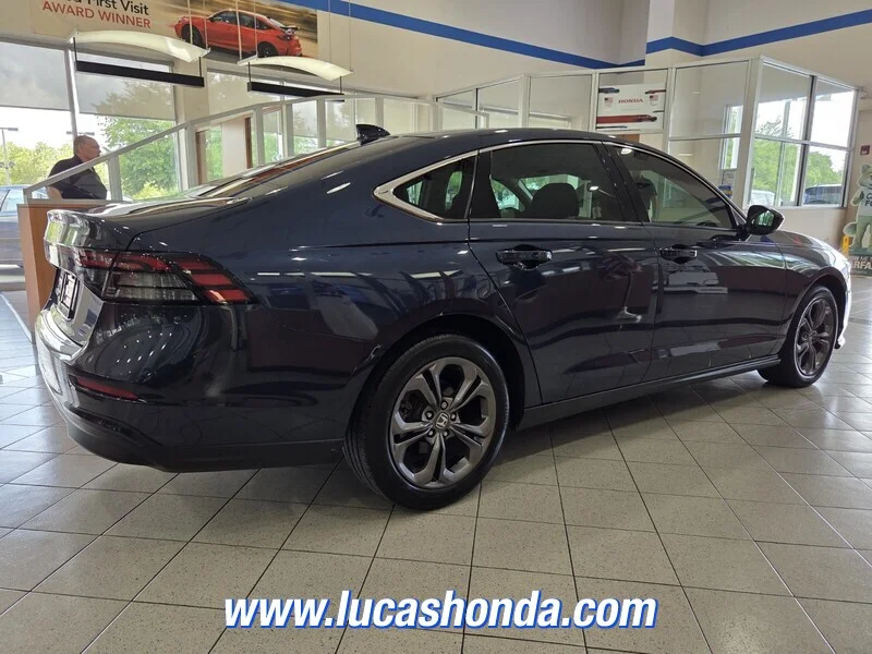 Used 2023 Blue Honda EX CVT image 4