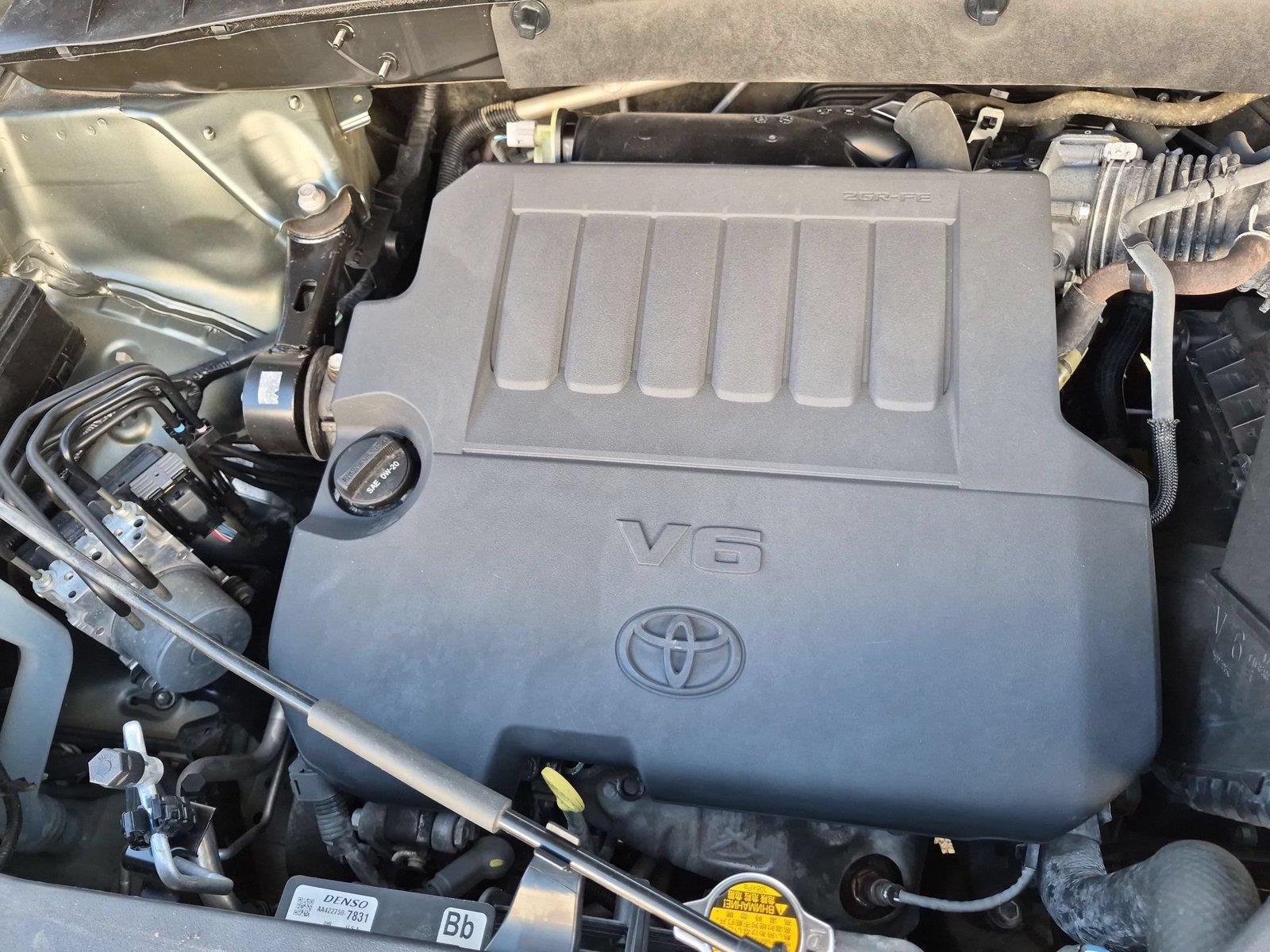 Used 2015 Predawn Gray Mica Toyota Limited image 38