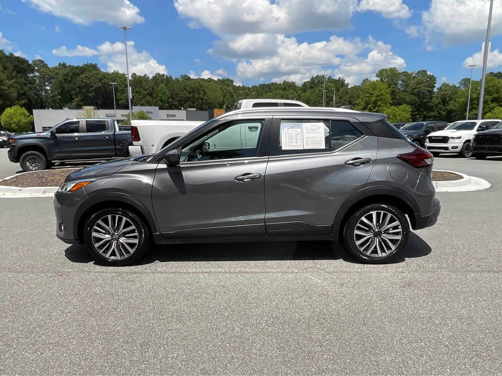 Used 2024 Nissan Kicks SV with VIN 3N1CP5CV6RL535074 for sale in Woodstock, GA