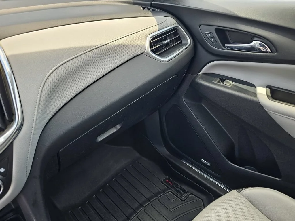Used 2019 NIGHTFALL GRAY METALLIC Chevrolet Premier image 25