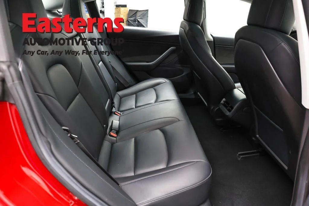 Used 2018 Red Tesla Long Range image 18