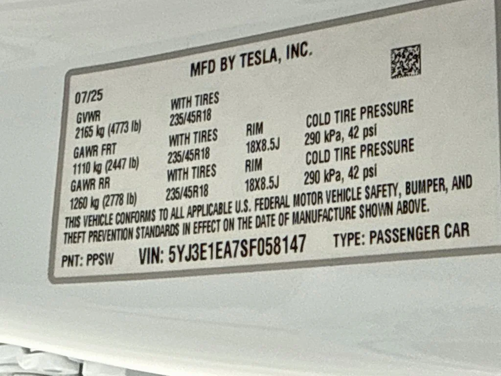Used 2025 White Tesla Long Range image 32