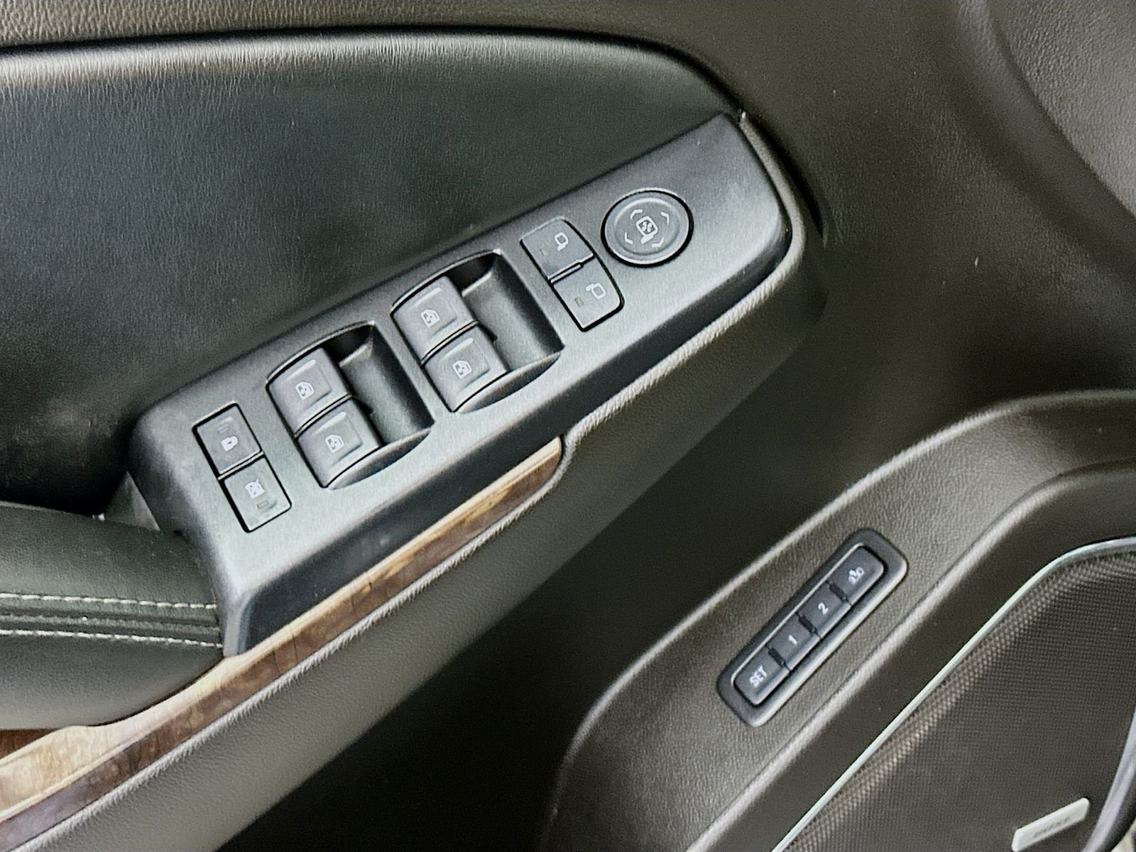 Used 2017 Tungsten Metallic Chevrolet LT image 18