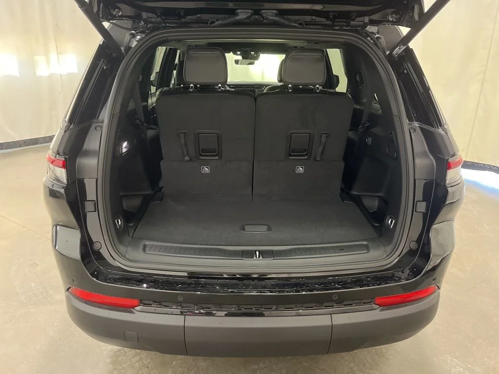 2025 Jeep Grand Cherokee L Altitude - Photo 15