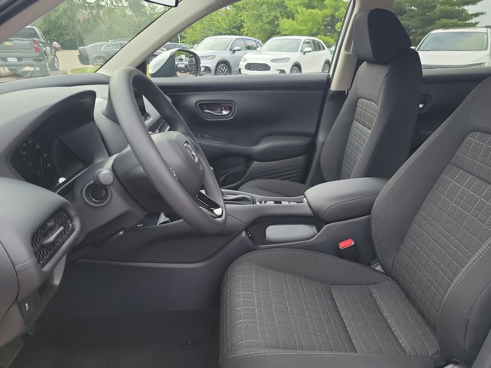 2026 Honda HR-V LX - Photo 4