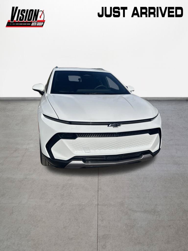 Used 2024 White Chevrolet LT image 4