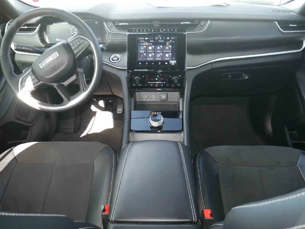 Certified Used 2024 White Jeep Altitude X image 5