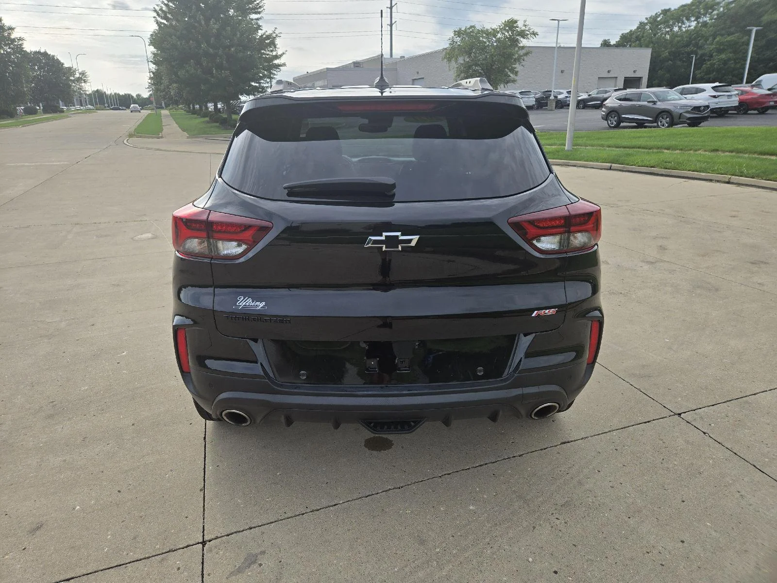 Used 2021 Mosaic Black Metallic Chevrolet RS image 8