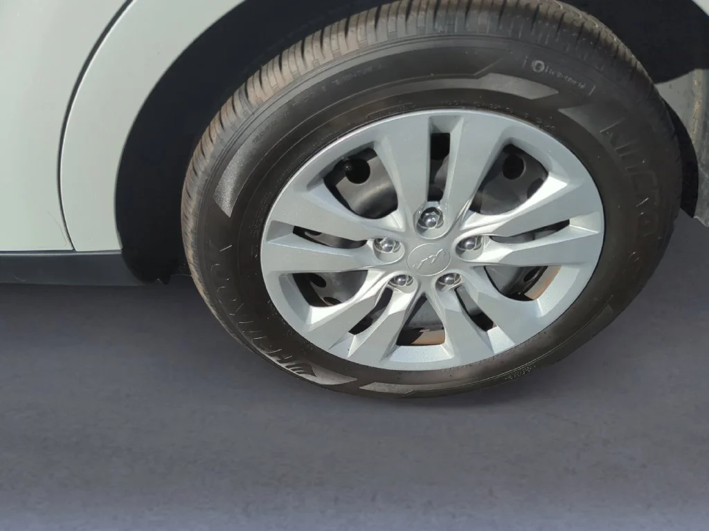 Used 2023 White Kia LX image 5