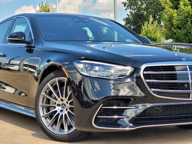 New 2026 Obsidian Black Metallic Mercedes-Benz S 580 image 7