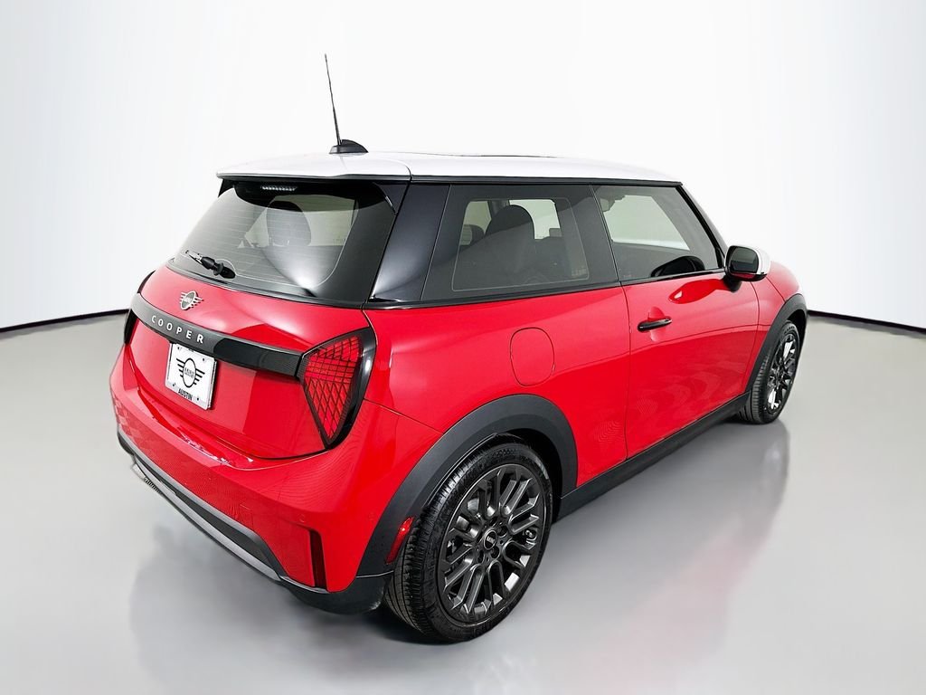 Certified Used 2025 Red MINI Signature Plus image 5