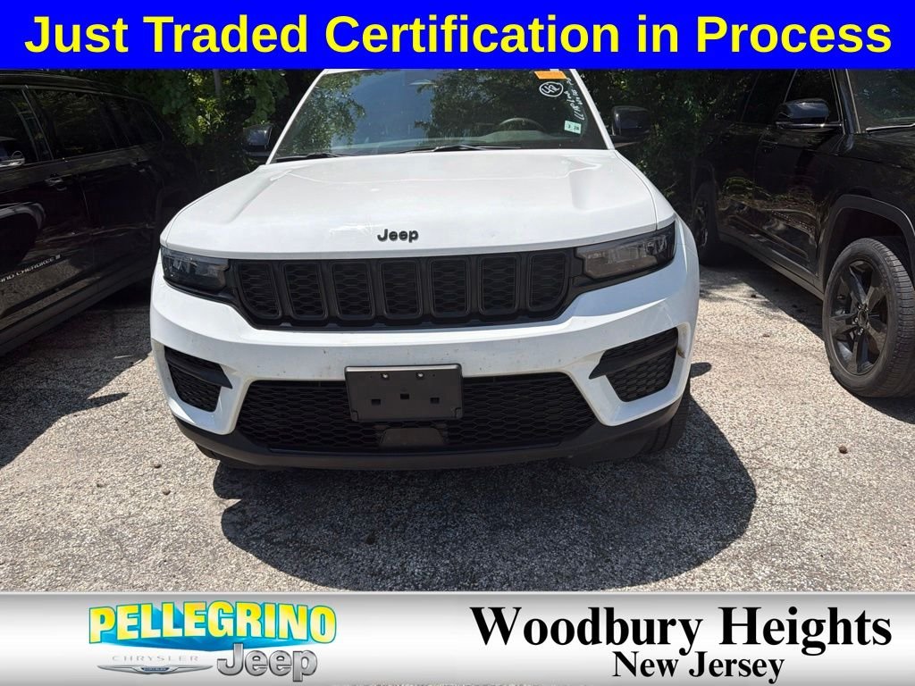 Used 2023 White Jeep Altitude X image 2