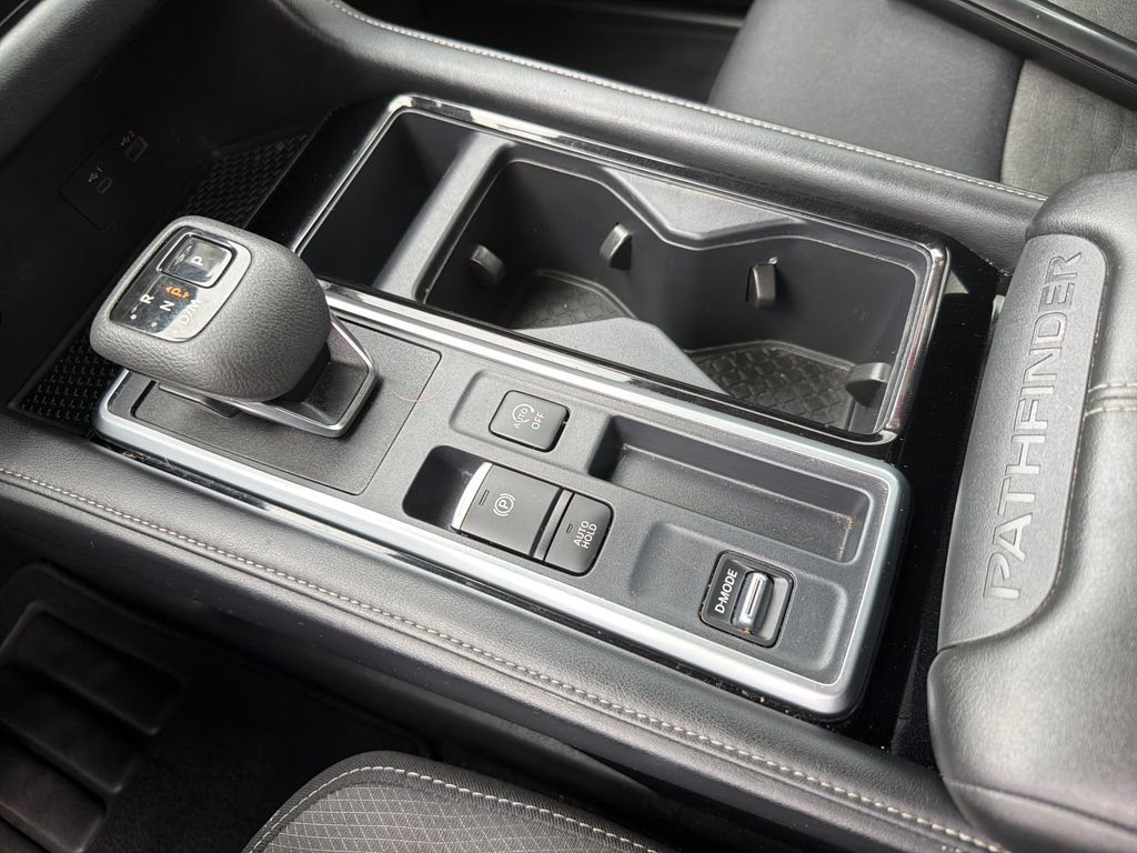 Used 2024 Silver Nissan SV image 43