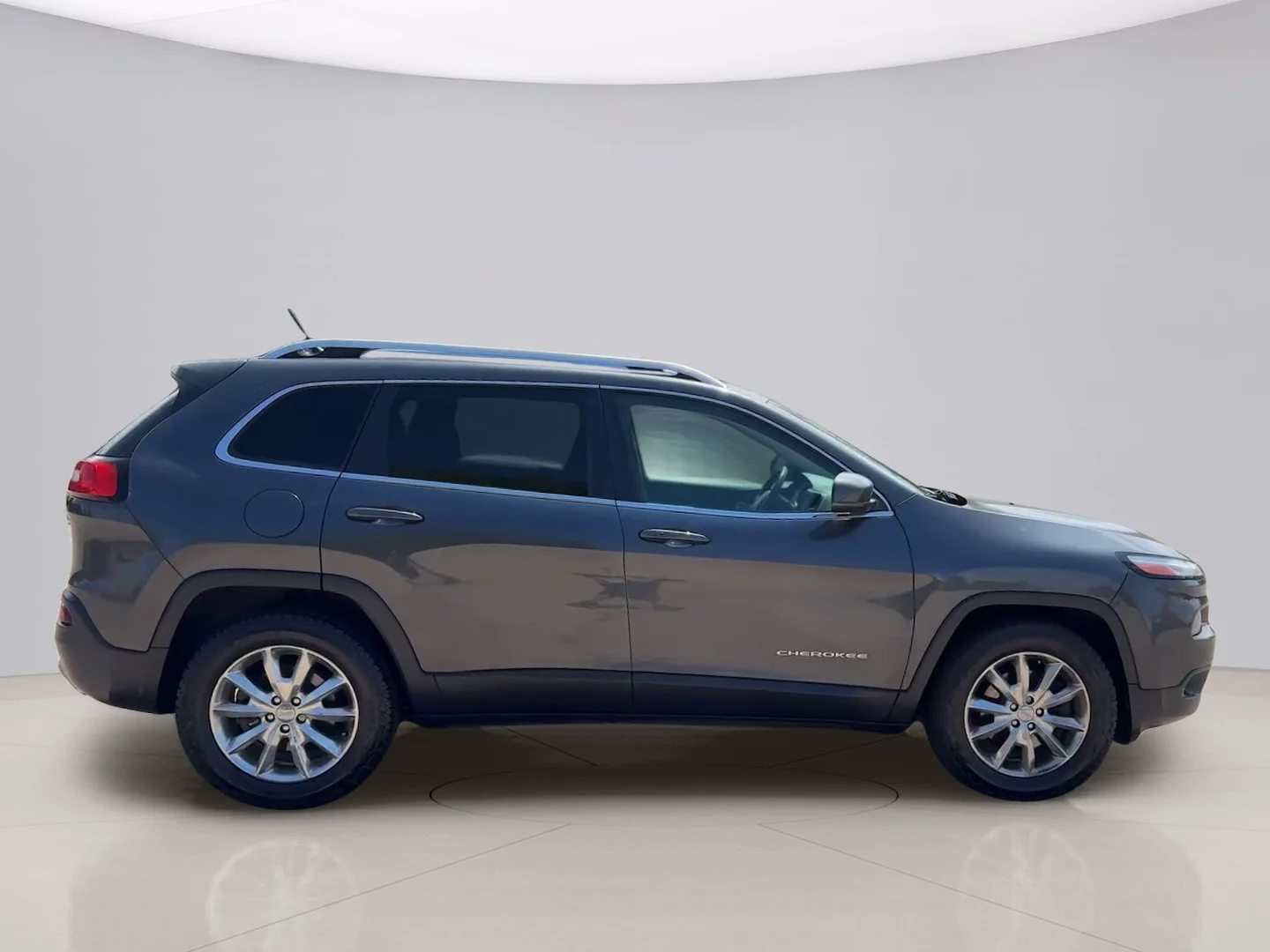 Used 2015 Gray Jeep LIMITED image 6