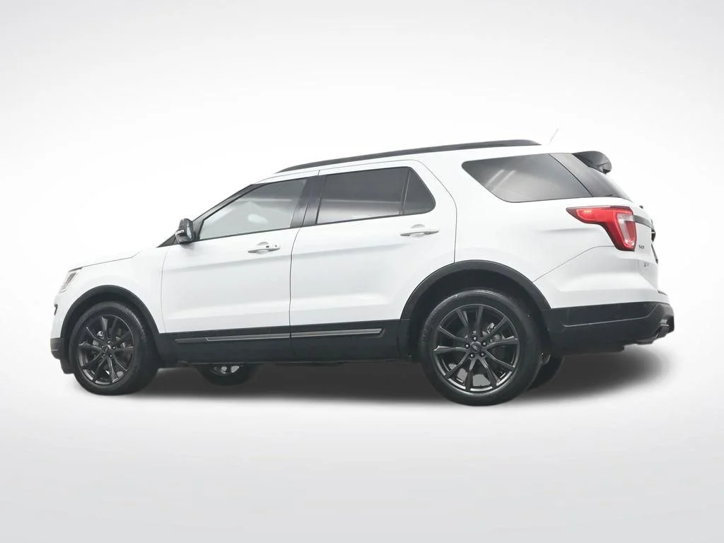 Used 2018 White Ford XLT image 39