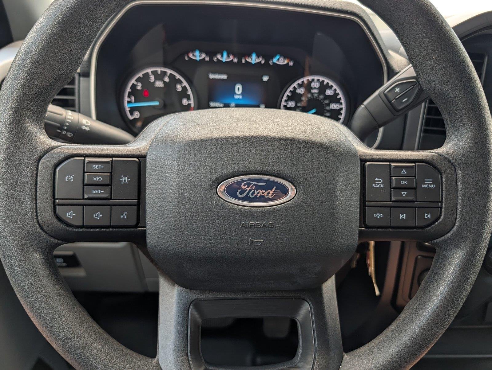 Used 2022 Oxford White Ford XLT image 34