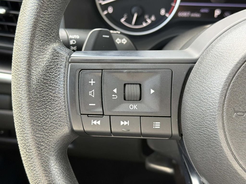 Used 2024  Nissan SV image 21